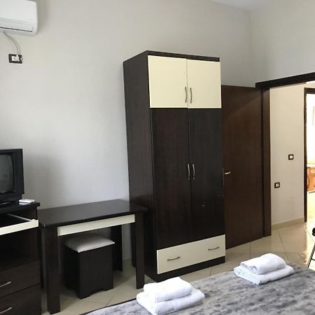 Hotel Camping Lini Zimmer foto